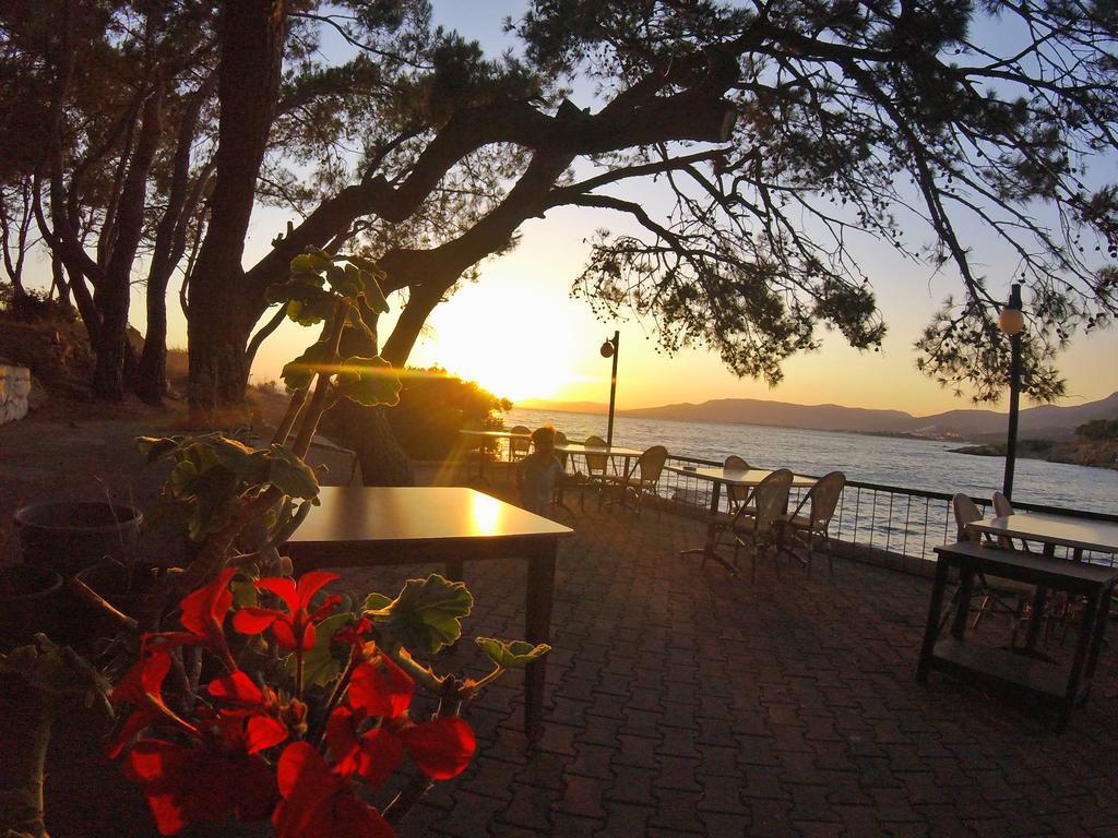 Rainbow Bay Hotel
