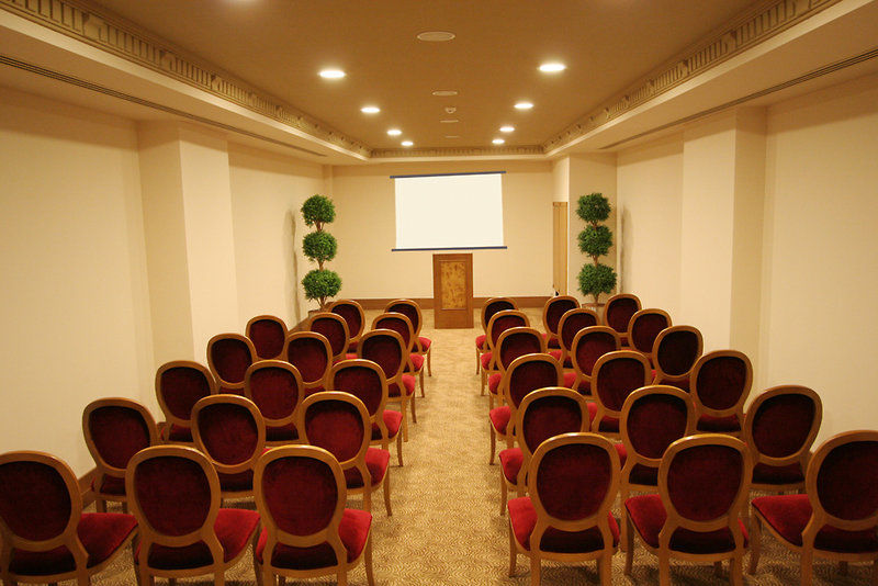 Hotel Oran 4*