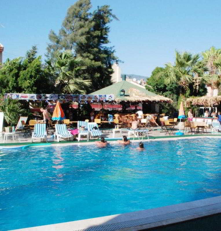 Club Dorado Hotel 3*