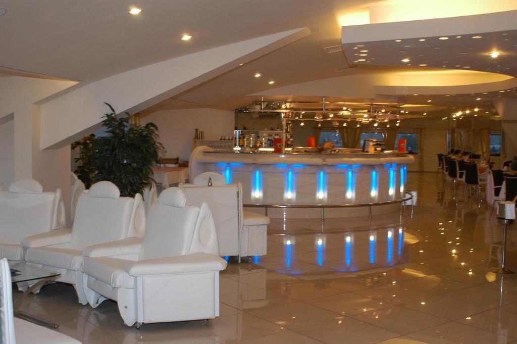 Rox Kemer