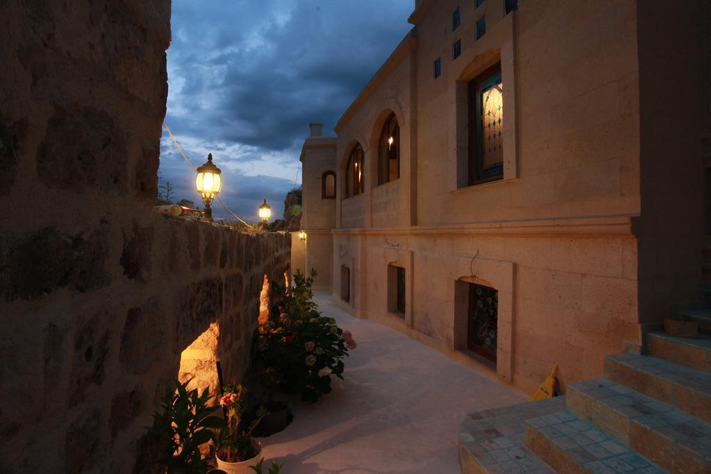 Blue Valley Cave Hotel 4*
