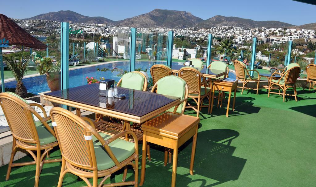 Siesta Aparthotel 3*