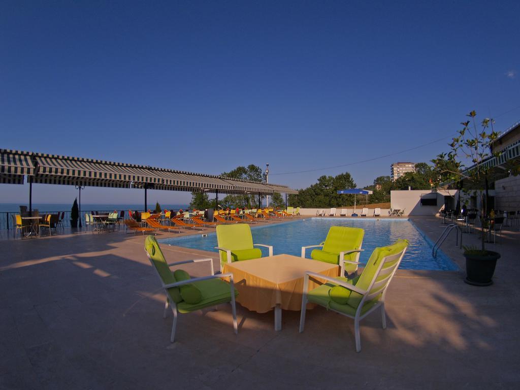 Hotel Mora
