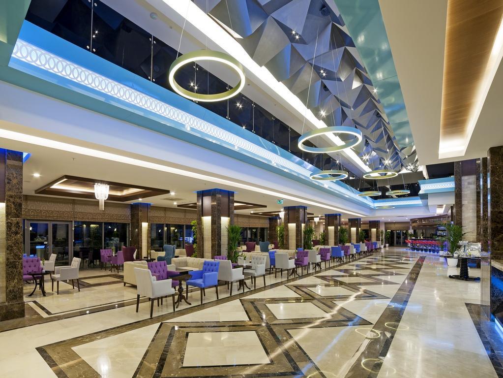 Hotel Luna Blanca & Side