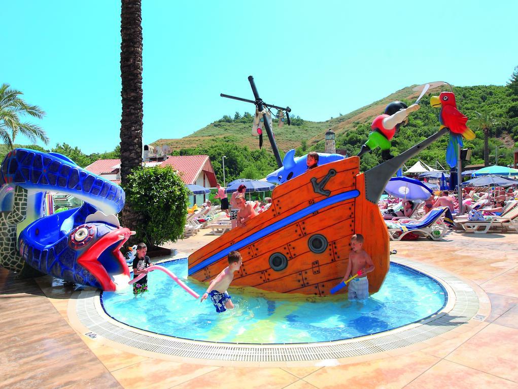 Grand Cettia Hotel 5*