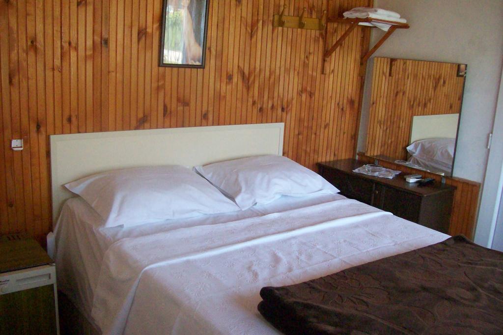 Efua Hotel