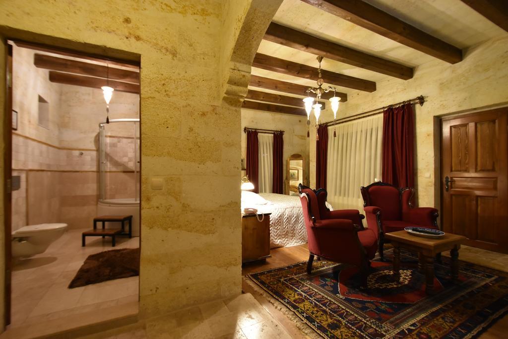 Harman Cave Hotel 2*