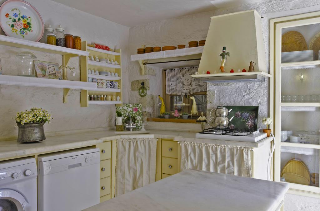 Bed & Breakfast Lilyum - Tas Ev Alacati