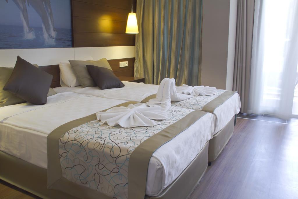 Holiday City Hotel