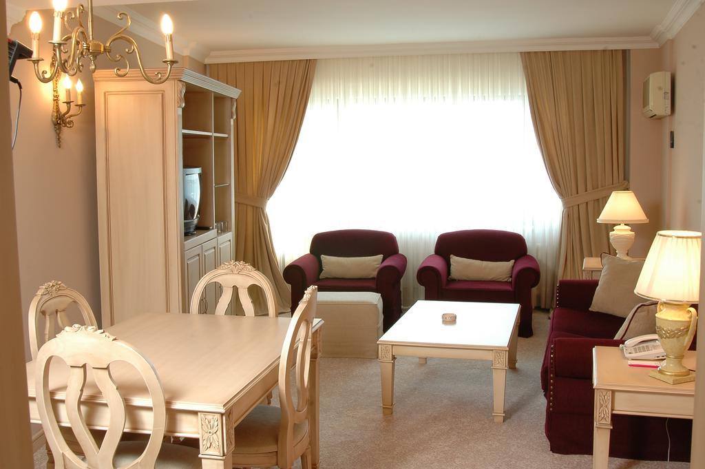 Akol Hotel