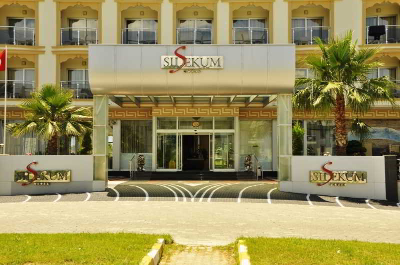 Kum Hotel Side