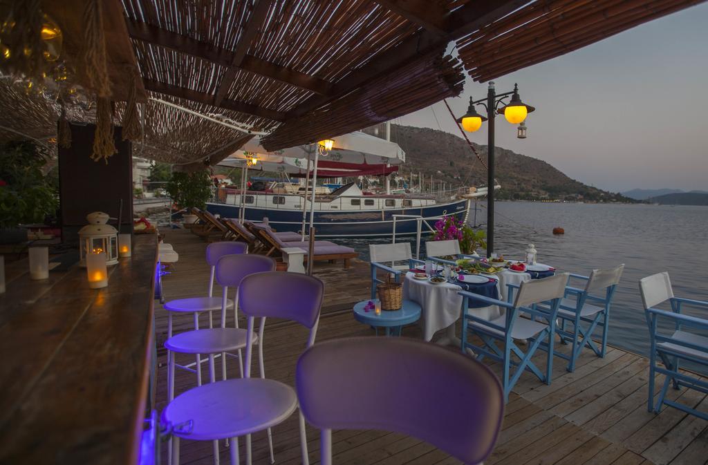 Dolphin 3* Selimiye (Aegean)