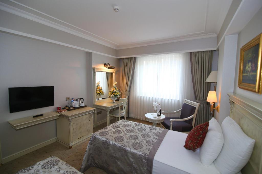Hotel Demir