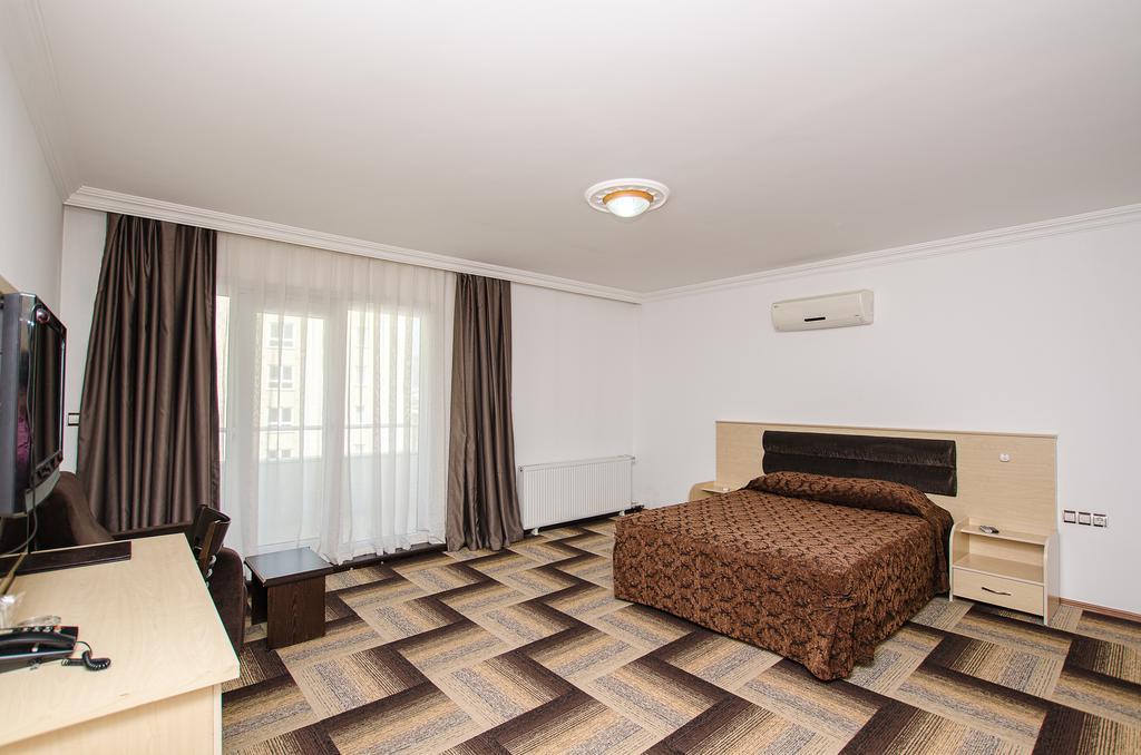 Entur Thermal & Hotel 3*