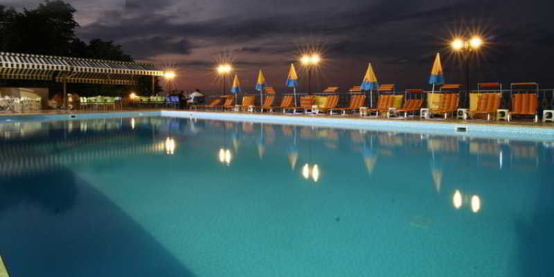 Mora Hotel 3*