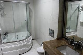 Hotel Grand Karot
