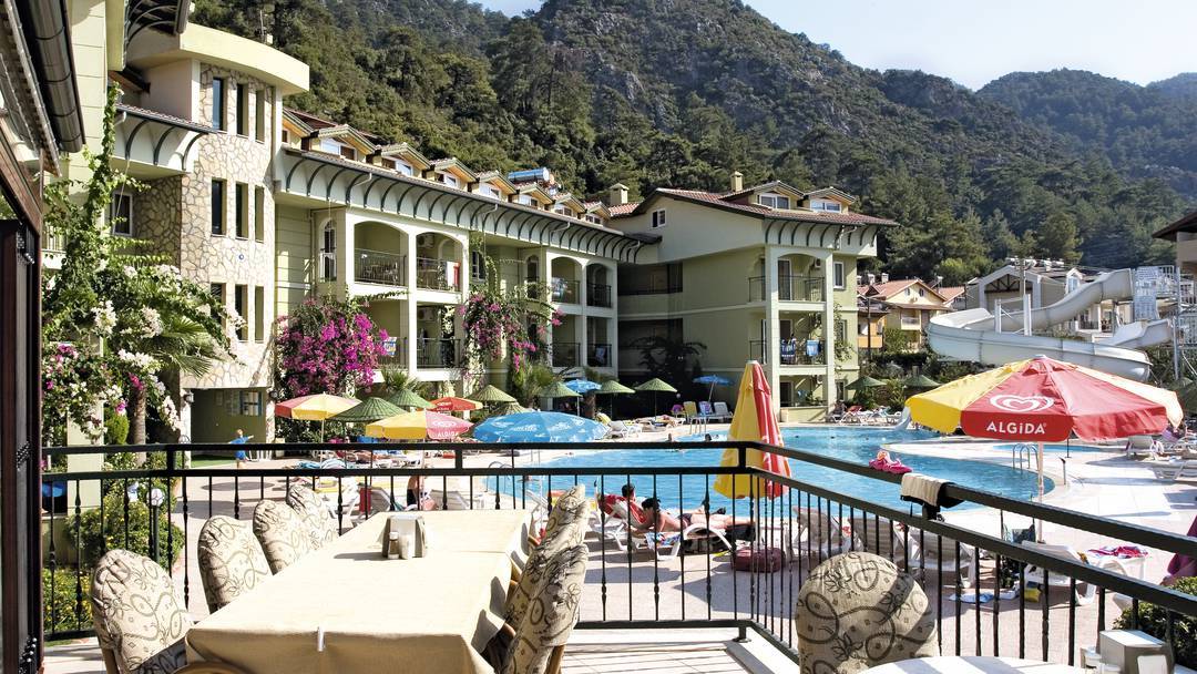 Palm Garden Aparthotel 2*