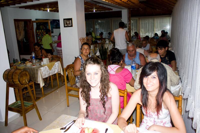 Saadet Hotel