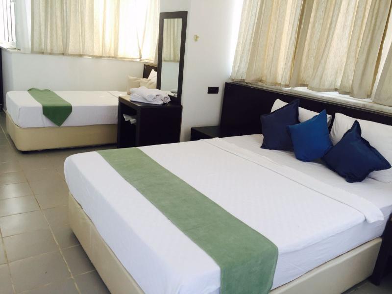 Temple Class Hotel 2*