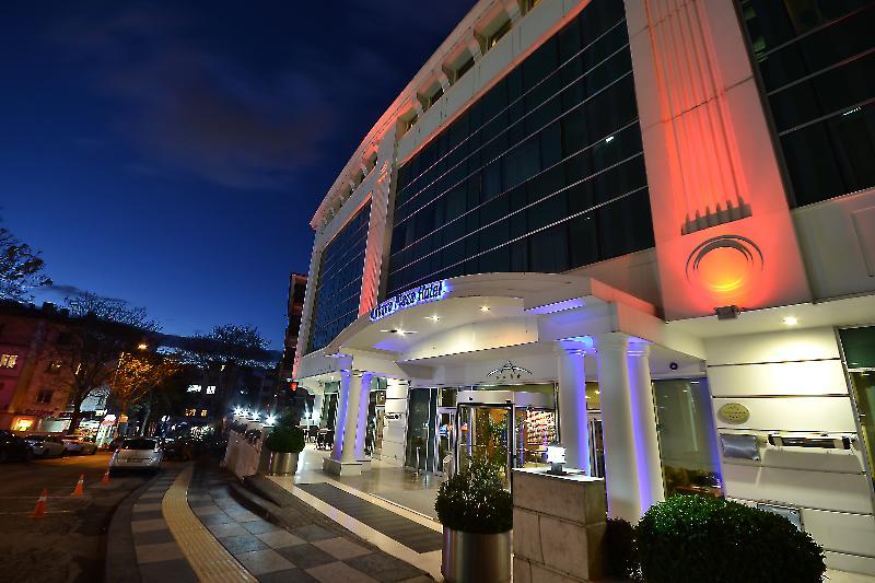 Plaza Hotel