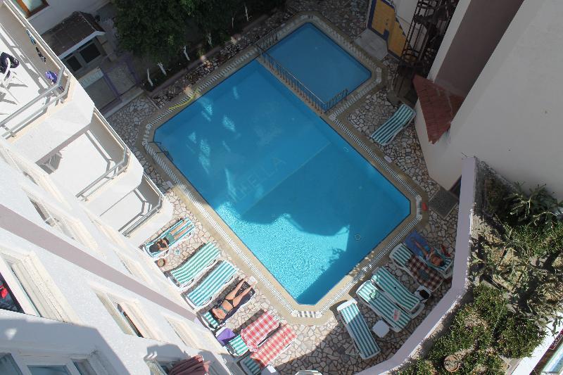Hotel Rosella 3*