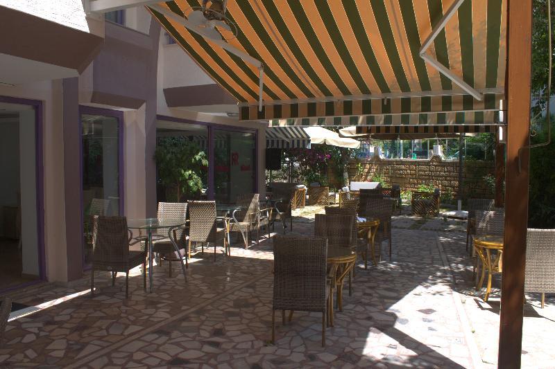 Hotel Rosella 3*