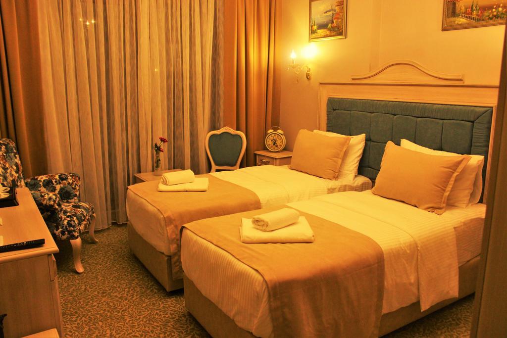 Vendome Hotel 3*