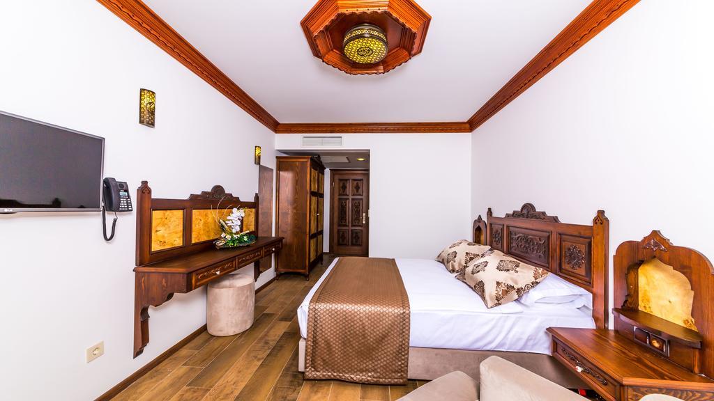 Elif Hanim & Hotel Akyaka (Mugla)