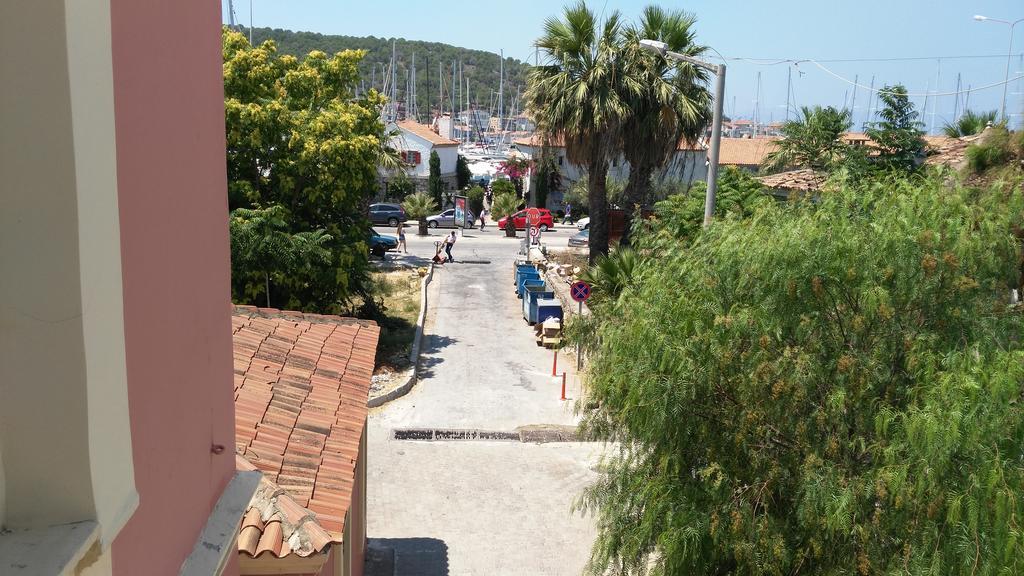 Antik Ridvan * Cesme