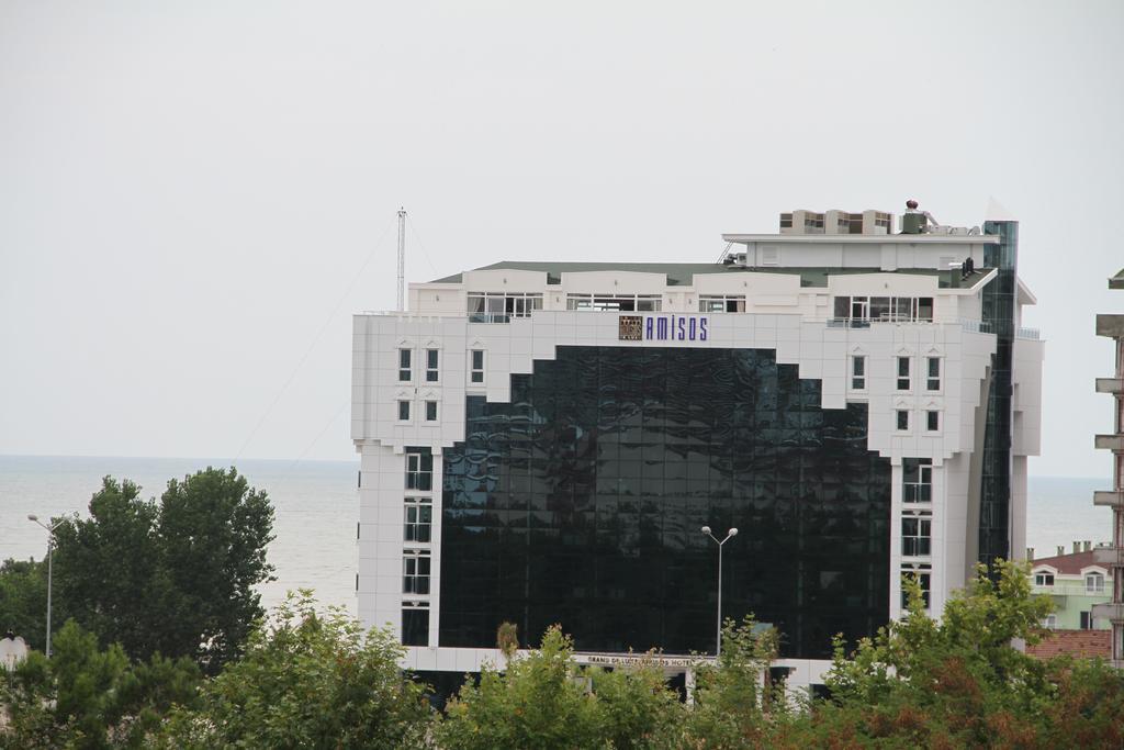 Hotel Grand Amisos 4*