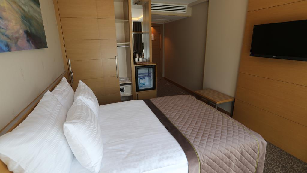 Ramada By Wyndham Cekirge Thermal &