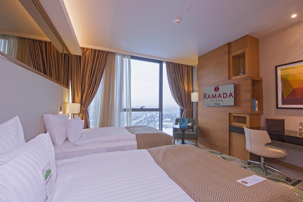 Ramada Plaza By Wyndham
