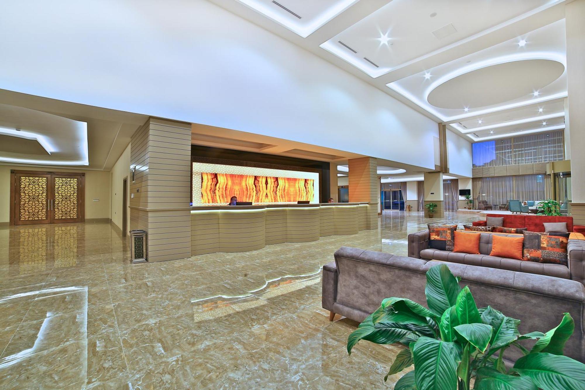 Ramada By Wyndham 4*