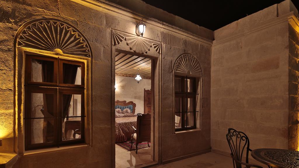 Phocas Cave Hotel 2*