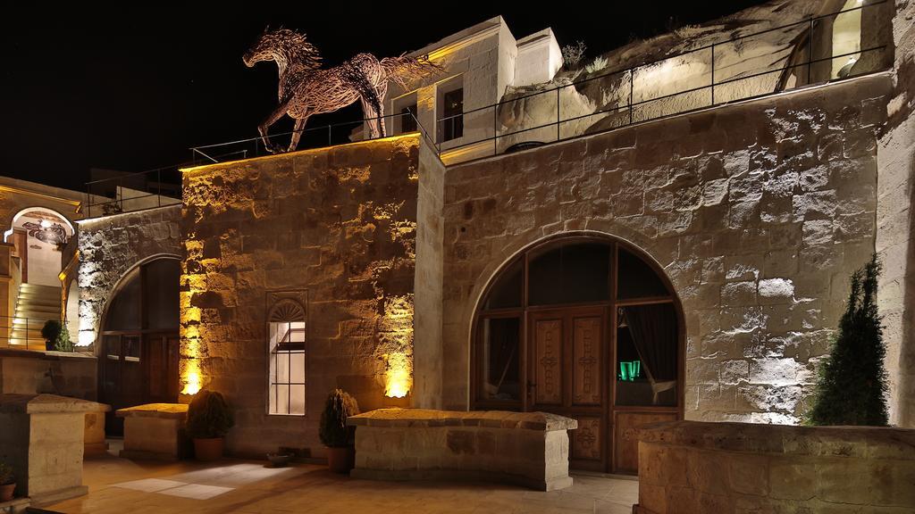 Phocas Cave Hotel 2*