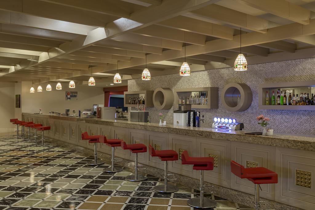 Royal Alhambra Palace Resort