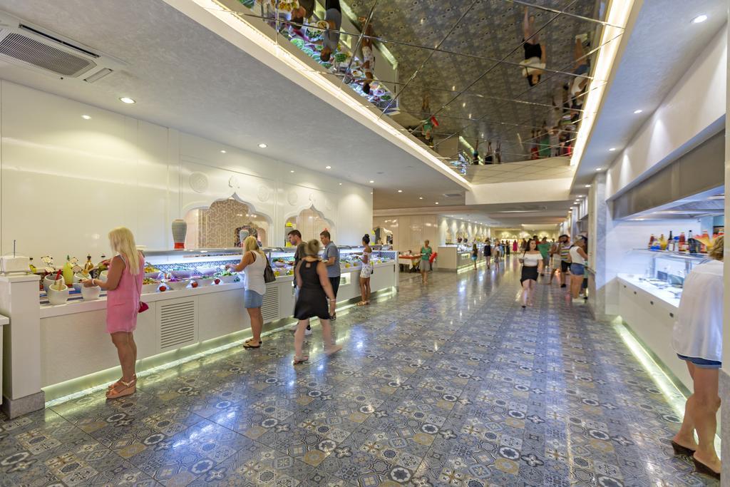 Hotel Royal Taj Mahal