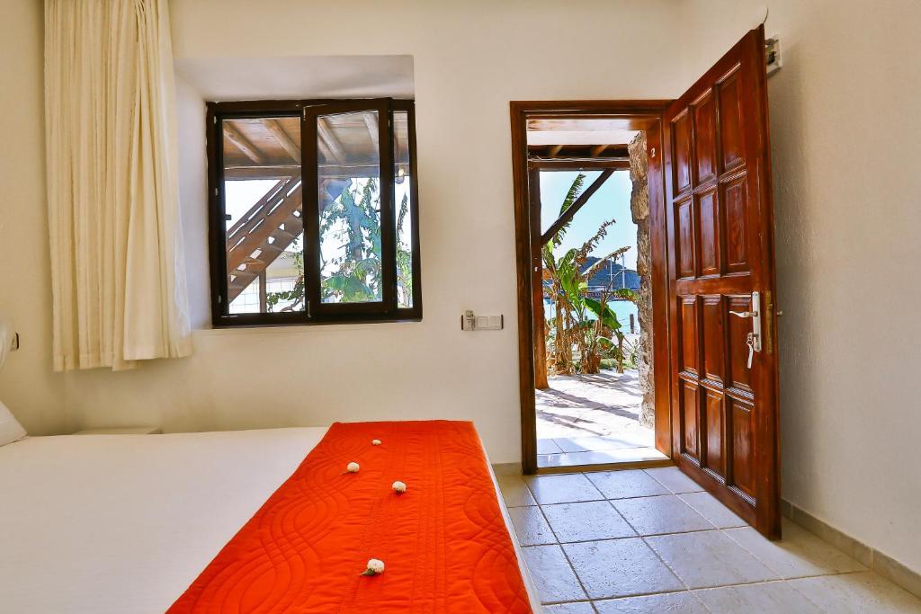 Kekova Theimussa Guest house 3*