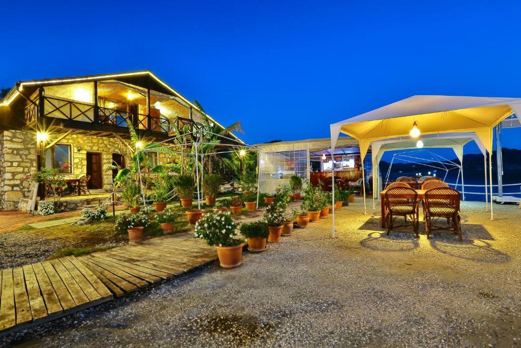 Kekova Theimussa Guest house