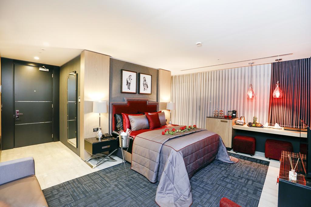 Mia Hotel