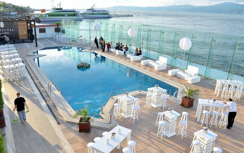 Montania Town Hotel