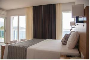 Rhapsody 4* Kas