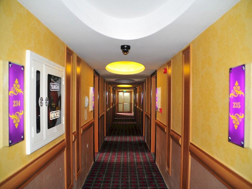 Golden Rock Beach Hotel 5*