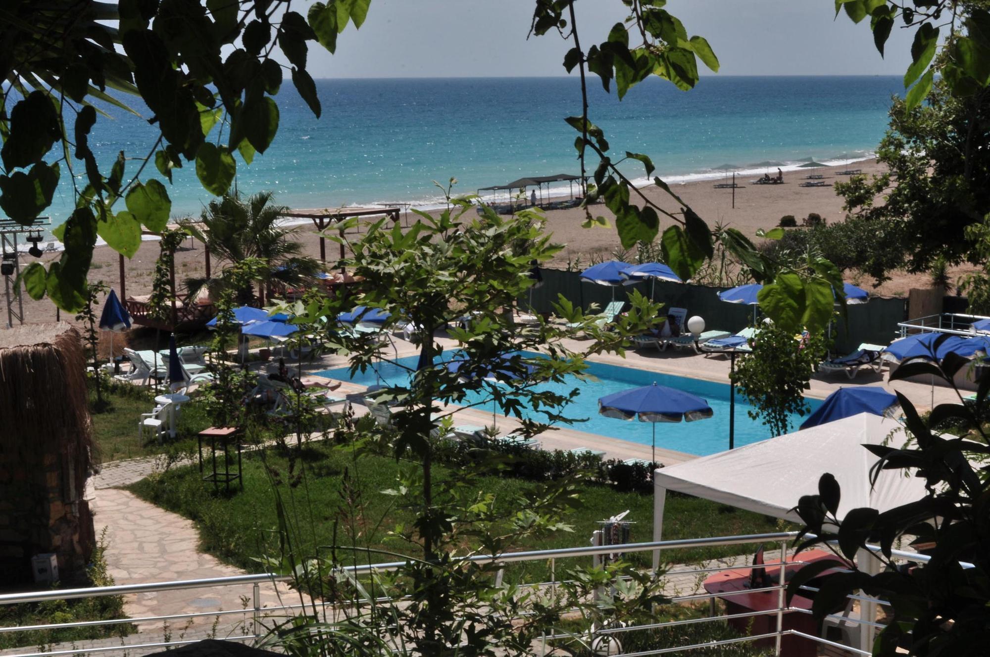 Adora Hotel 3* Kizilot