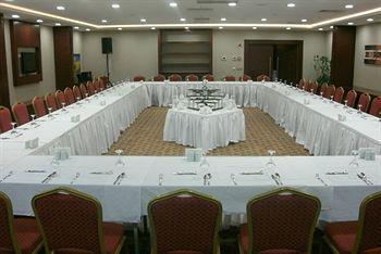 Hotel Ramada Plaza Altin Kayisi 5*
