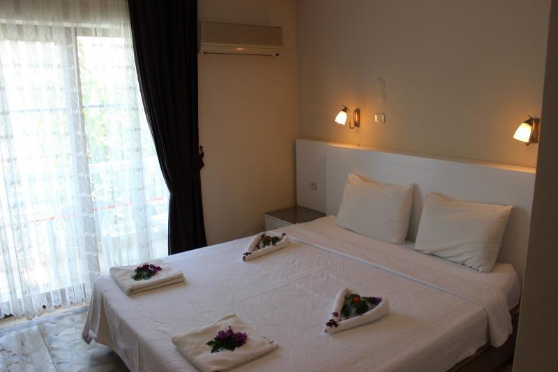 Kelebek Kalkan