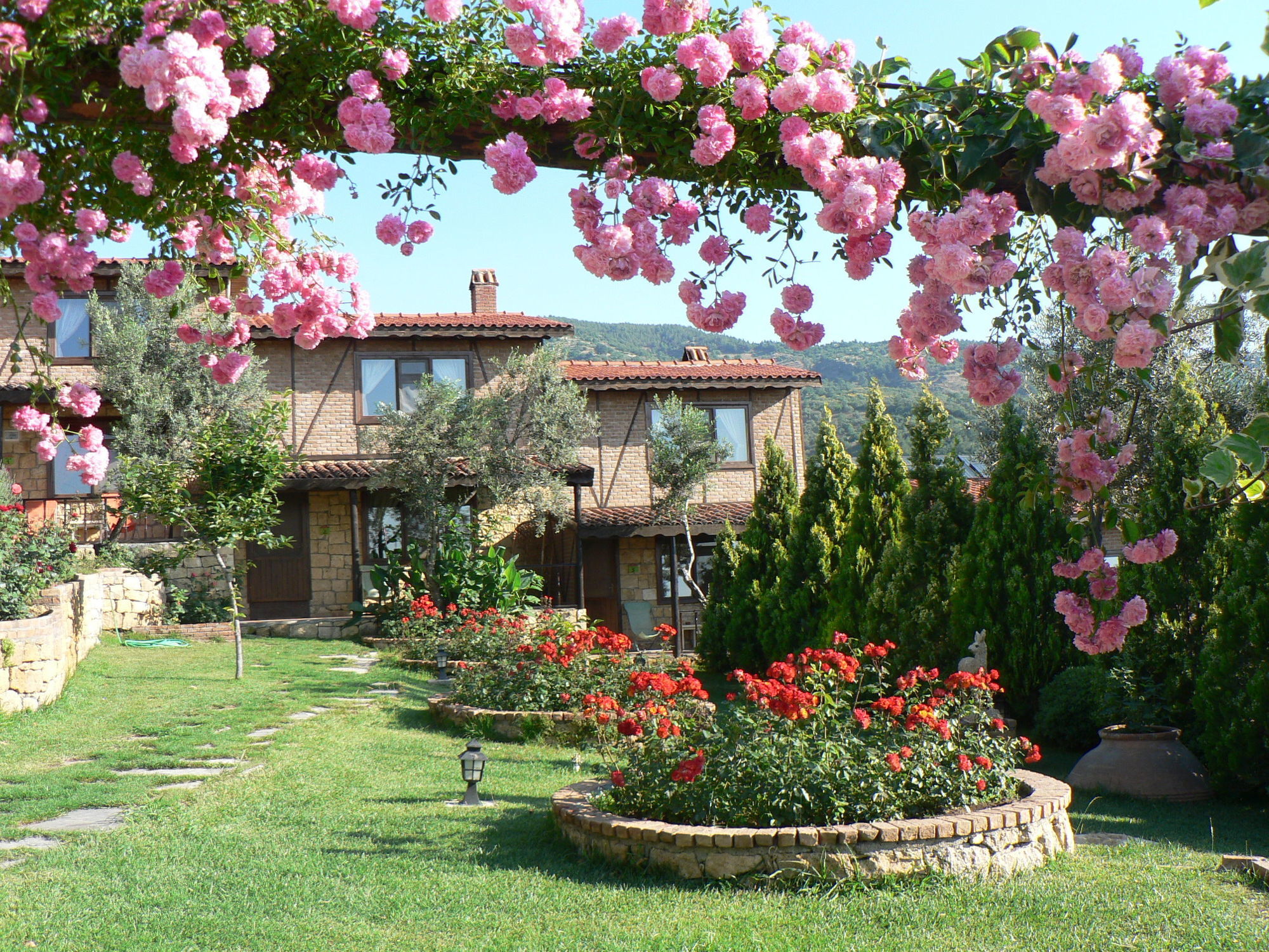 Ramada Kazdaglari Thermal & Hotel Gure