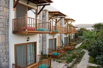 Golkoy Hotel *