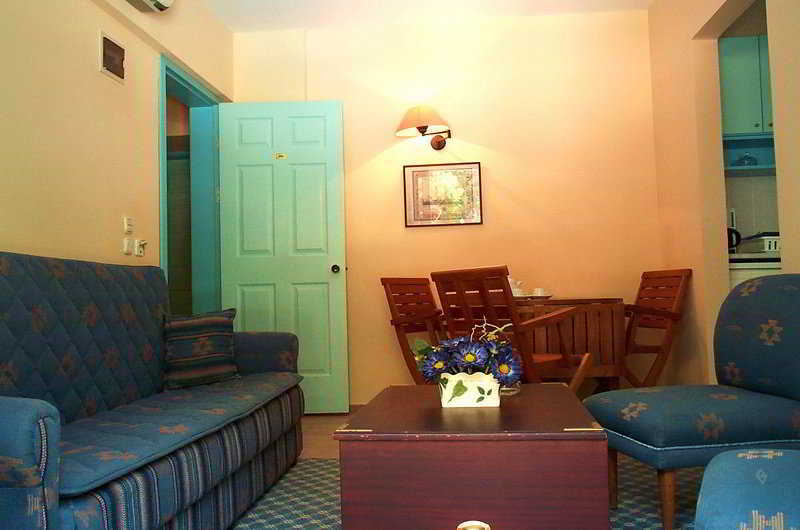 Captain Silver Hotel Icmeler