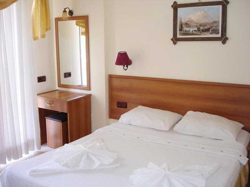 Aparthotel Mutlu 3*